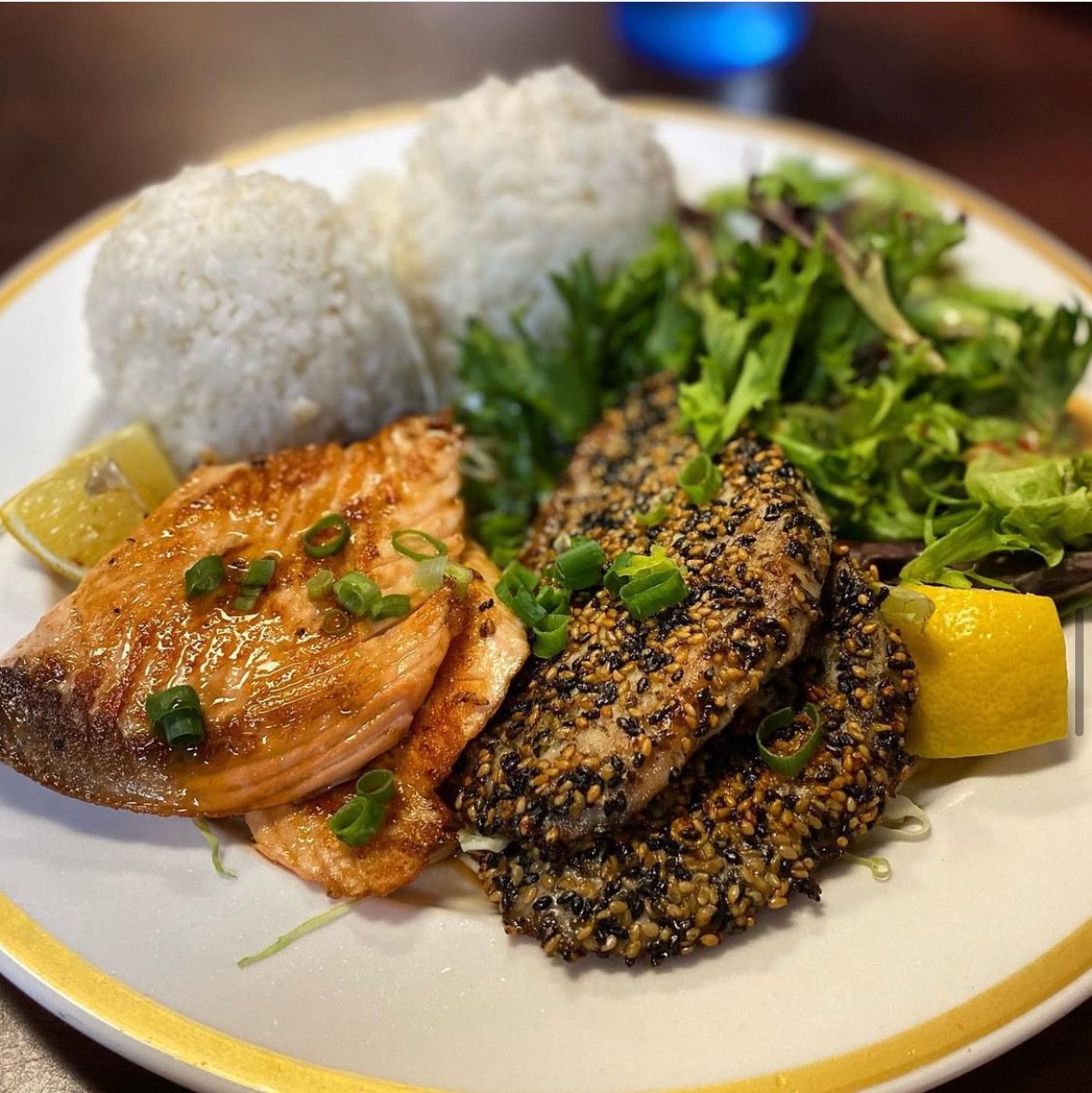 The Alley Mix Plate with Salmon and Furikake Aki