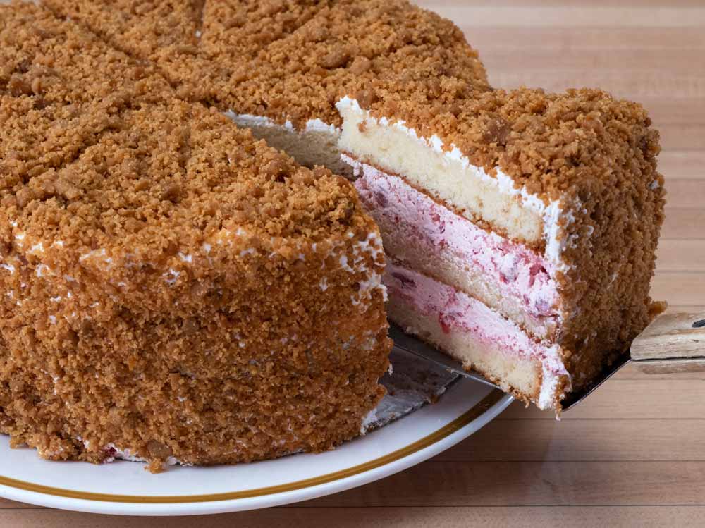 Strawberry Crunch Cake & Slice